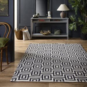 Labyrinth Black/White Contemporary Rugs UK Mainland Free Shipping